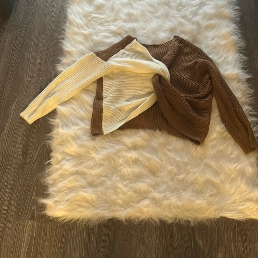 Sweater size medium